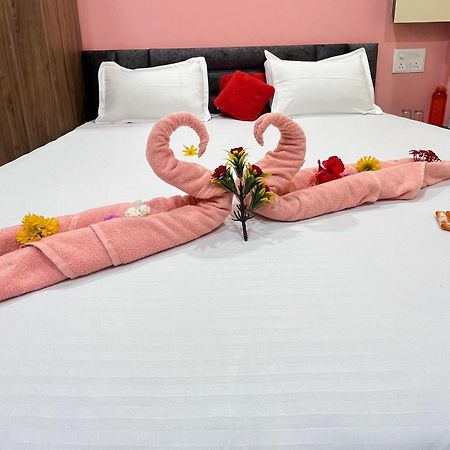Jai Swaminarayan Delux Homestay Garudeshwar Esterno foto